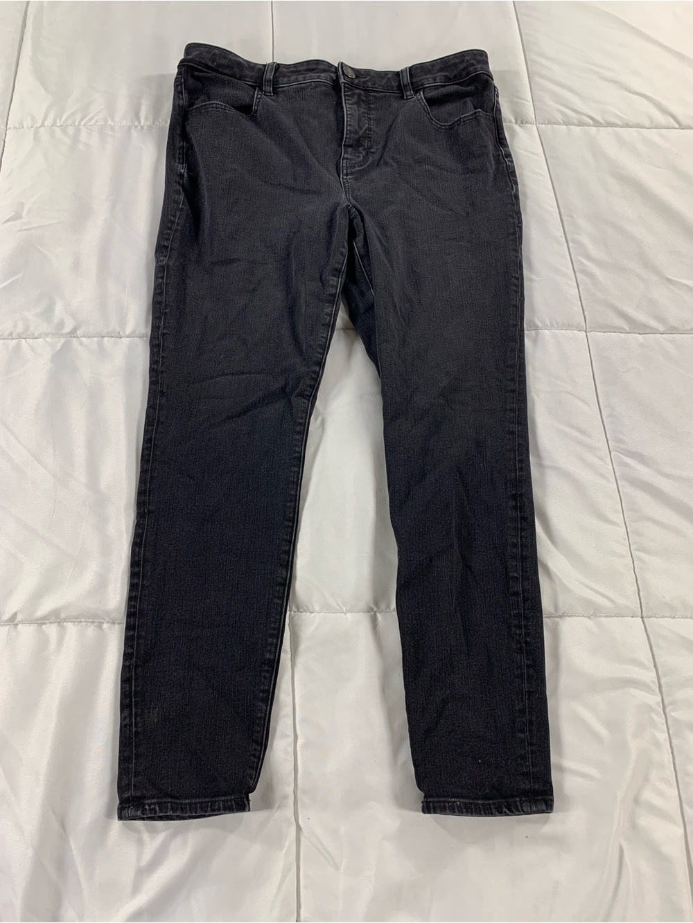 Pre loved AMERICAN EAGLE jeans womens size 16